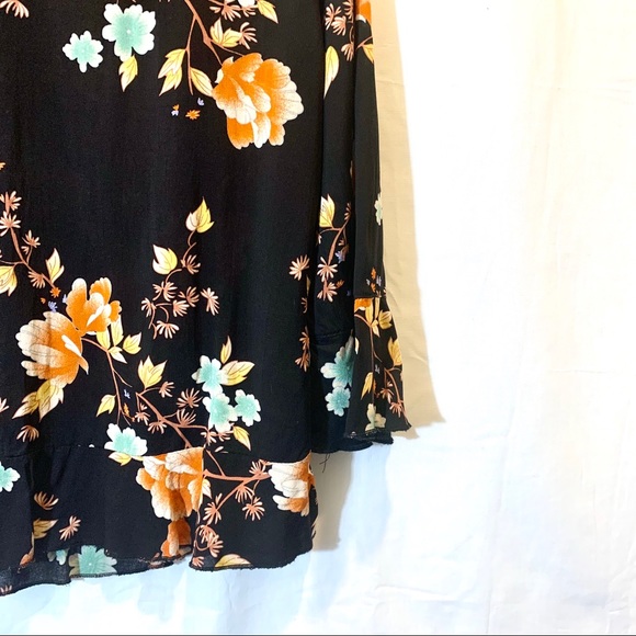 Grand & Greene Top - Picture 9 of 12